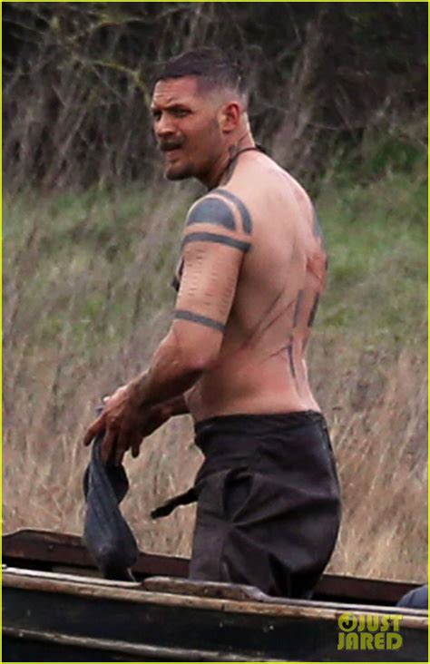 Exclusive Tom Hardy Gets Naked On The Set Of Taboo No Web Use W O Prior Agreement Call