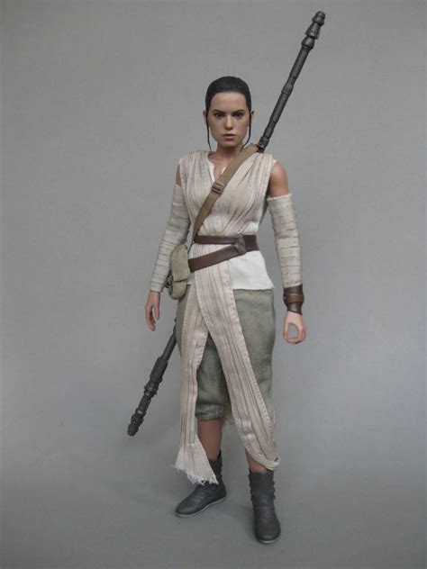 DeSMOnd Collection Hot Toys 1 6 Rey BB 8 In TFA Pt 2