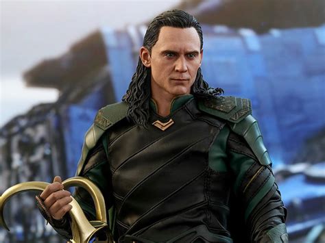 Hot Toys Loki Marvel 1 6 Scale Action Figure Figround