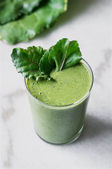 Beet Greens Smoothie ⋆ No-Waste Scrap Smoothie Using Beet Leaves!