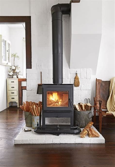 Чугунная печь-камин в современном интерьере | Wood burning stoves ...