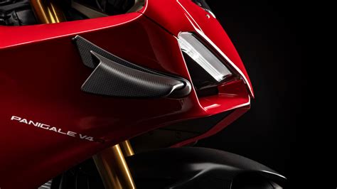 Ducati Panigale V4 R | Pure Racing Adrenaline