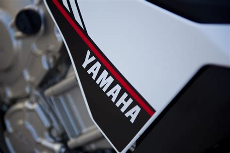 2016 Yamaha YZF R1S Review DoubleClutch Ca