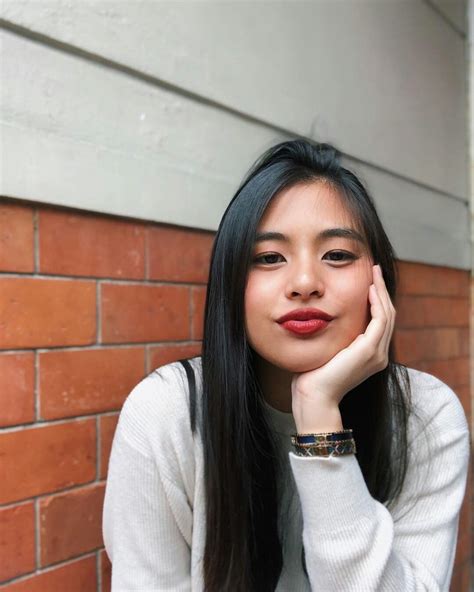 Pin By Mio S On Gabbi Garcia Signature Red Lipstick Hairstyle Red