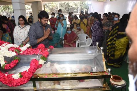 Pics Pawan Chiru Mohan Babu Pays Tributes To Kaikala