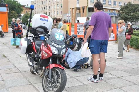 Fakty Legnica Reanimowali Na Przystanku Autobusowym Wiadomo Ci