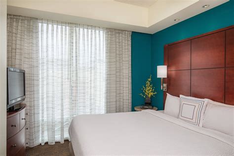 Pet-Friendly Hotels Portland, ME | Residence Inn Portland, ME