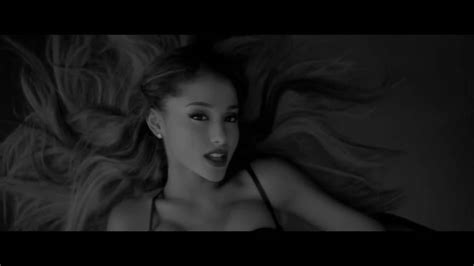 Cópia de Love me harder Ariana Grande YouTube