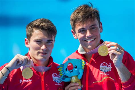 Tom Daley Says He S Queer Not Percent Gay Pinknews