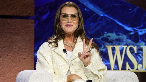 Brooke Shields Celebrates Th Birthday With Bikini Shoot Gold Coast Bulletin