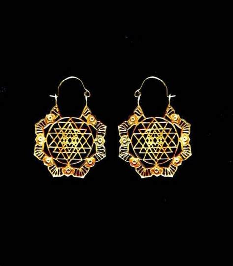 Oval Multicolor Shrinath Art Gallery Brass Earring With Gold Finishing