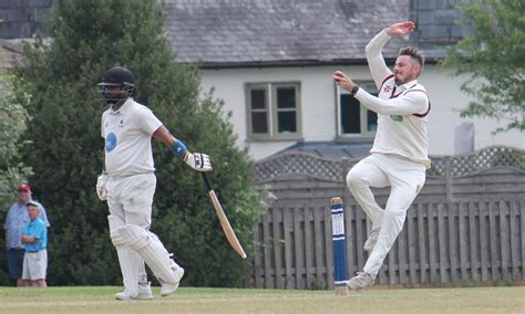 Leading Run Scorers Wicket Takers Announced Vimps At The Crease