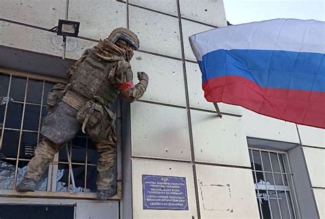 In Photos Ukraine S Avdiivka Lays In Ruins After Russian Capture The