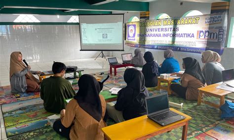 Pelatihan Pemanfaatan Teknologi Informasi Kepada Remaja Masjid Baitul