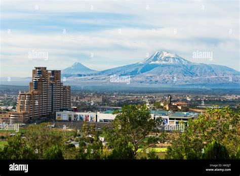 Mount ararat yerevan hi-res stock photography and images - Alamy