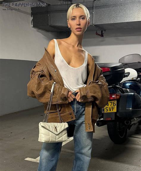 Iris Law Sexy And Nude Collection Photos The Fappening
