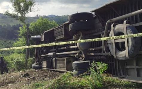 Mueren Dos Personas Al Volcar Un Autob S En Tihuatl N Diario De