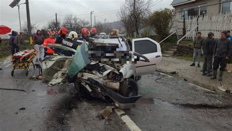 Pokoli baleset ma reggel a mentők nem győzték vinni a sérülteket két