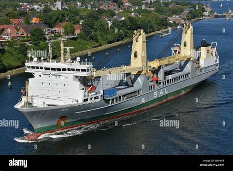 Heavy Cargo Ship Hi Res Stock Photography And Images Alamy