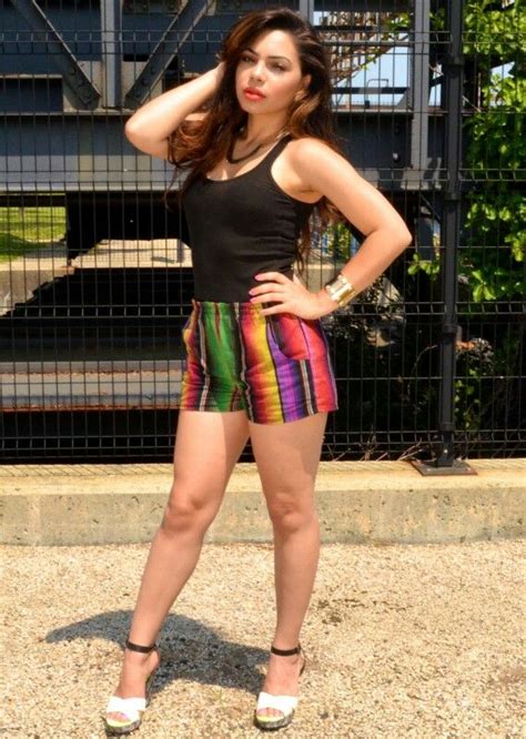Pin By Stephan On Latina Women Latina Women Mini Skirts Women