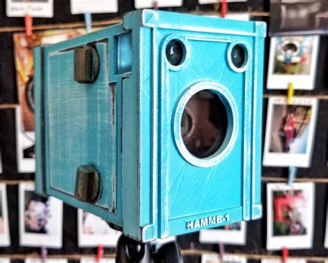 The Box is Back: The Modern Box Camera – Studio C-41