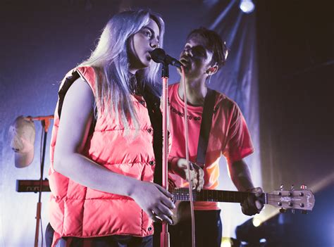 billie eilish   billie eilish performing  flickr