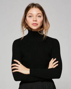 50 Hot Jessie Andrews Photos 12thBlog