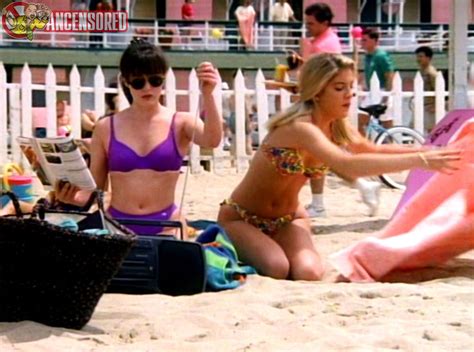 Naked Shannen Doherty In Beverly Hills