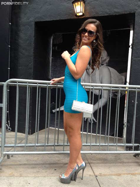 Kelsi Monroe H IMG Porn Pic