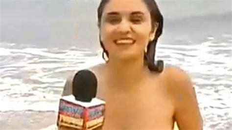 Hilarious Moment TV Presenter Left Red Faced After Losing Her Bikini