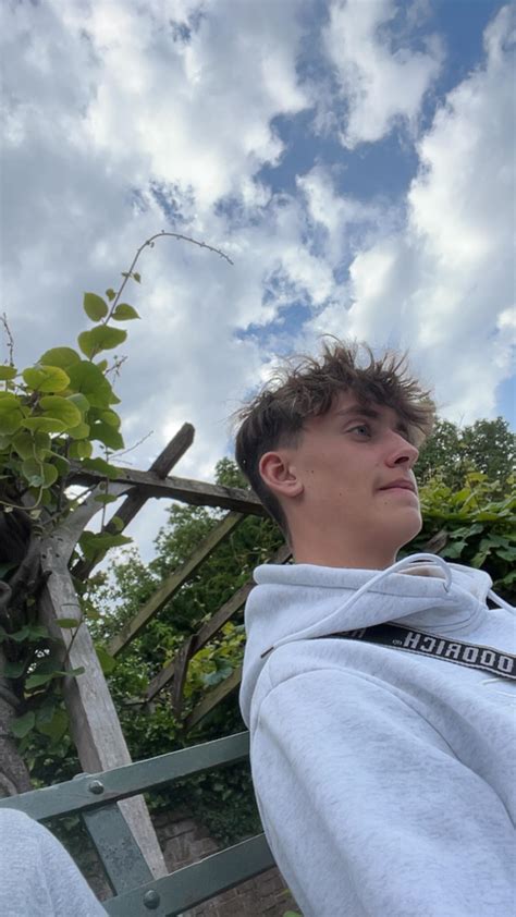 Mack : r/loveandlighttv