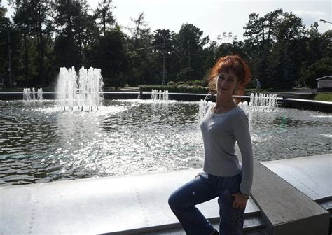 Near Fountain 11 Nude Pics XHamster