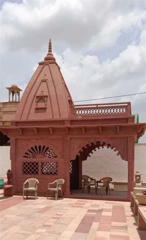 Hand Carved 14 Feet Red Sandstone Temple Thickness 4inch At Best