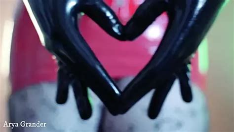 Seksualna Milf W Fioletowej Spandeksowej Bieli Nie Z Pvc Xhamster