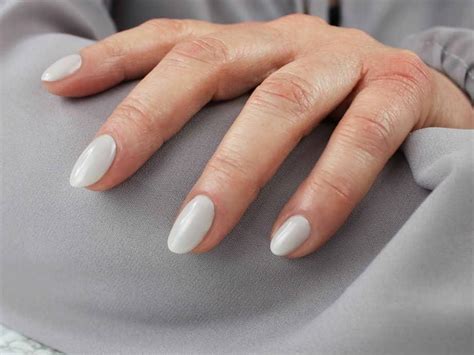 Muted Tones Replaced The Nude Nails Special Madame Figaro Arabia