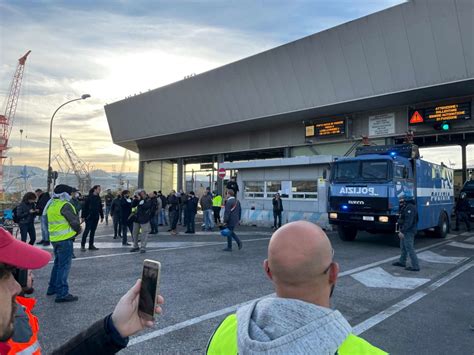 No Green Pass Trieste Prosegue La Protesta In Citt