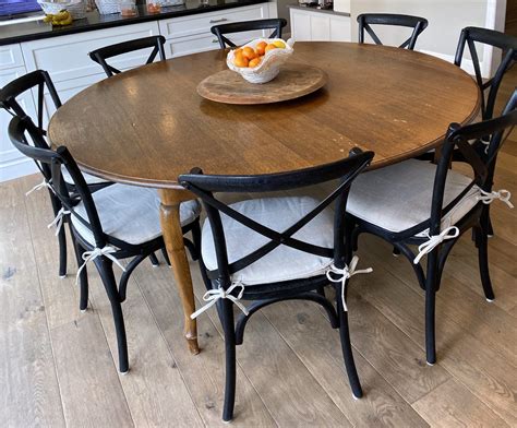 The Big Kitchen Table – Where family and friends gather to enjoy food