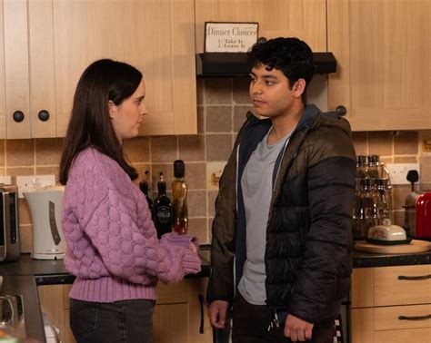 Coronation Street S Amy Barlow And Aadi Alahan Make Sad Decision After Kiss