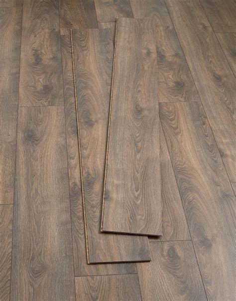 Sienna Long Umber Oak Laminate Flooring Direct Wood Flooring