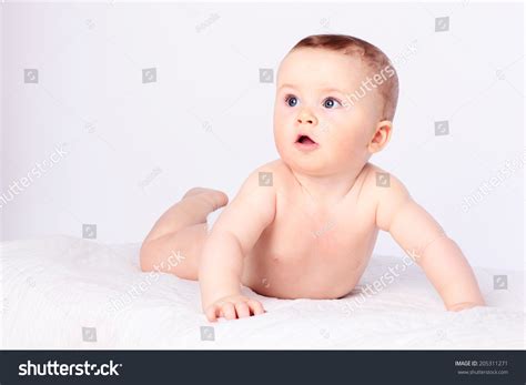 5 014 Baby Naked Tummy Images Stock Photos Vectors Shutterstock