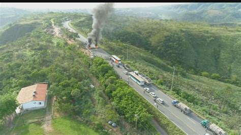 Manifestantes Ateiam Fogo Em Pneus E Bloqueiam DF 150 Entre Fercal E