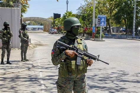 FLIGHTS ARE HALTED AMID HAITI CHAOS: State of emergency declared in ...