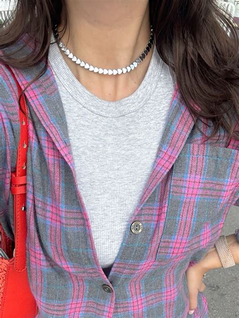 Чокер из гематита с сердечками 🩶 in 2024 | Chokers, Ornaments diy ...