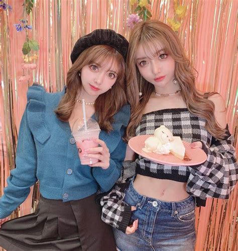 吉川ちえさんのインスタグラム写真 吉川ちえinstagram「【🍒twins🍒】 新大久保のcafe On🎧の 眠りくまさん🐻