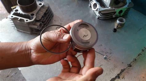 Como Colocar Los Anillos Al Piston Torito Bajaj Cromz F Cil Y Sencillo