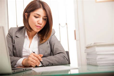 WHY Become A Professional Assistant?