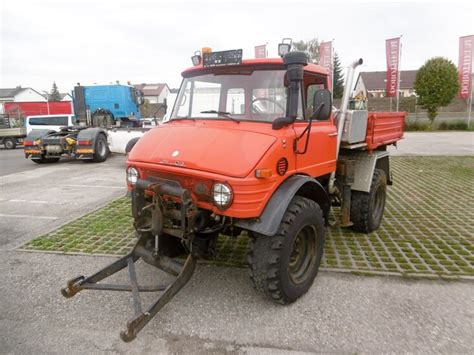 Zugmaschine Mercedes Benz Unimog Kipper In Austria