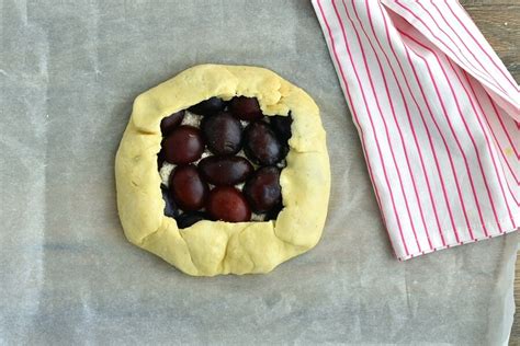 Plum Tart Recipe - COOK.ME