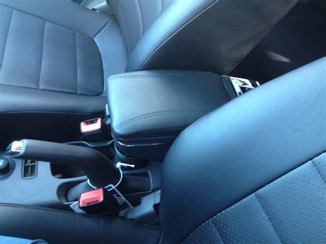 Салон. Подлокотник — Chevrolet Aveo Sedan (2G), 1,6 л, 2013 года ...