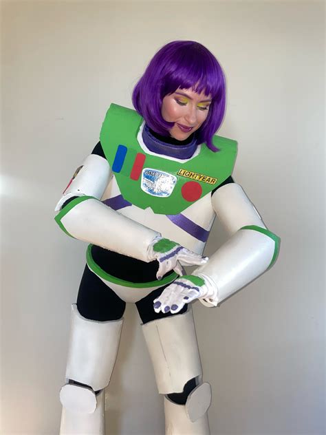 Buzz Lightyear costume | Buzz lightyear costume, Buzz lightyear halloween costume, Toy story ...